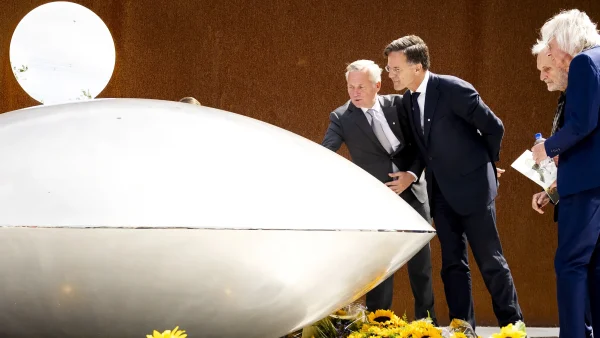 Mark Rutte bij herdenking MH17-vliegramp