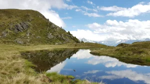 Thumbnail voor Nederlandse vrouw (47) glijdt 70 meter van berg in Oostenrijk en raakt zwaargewond