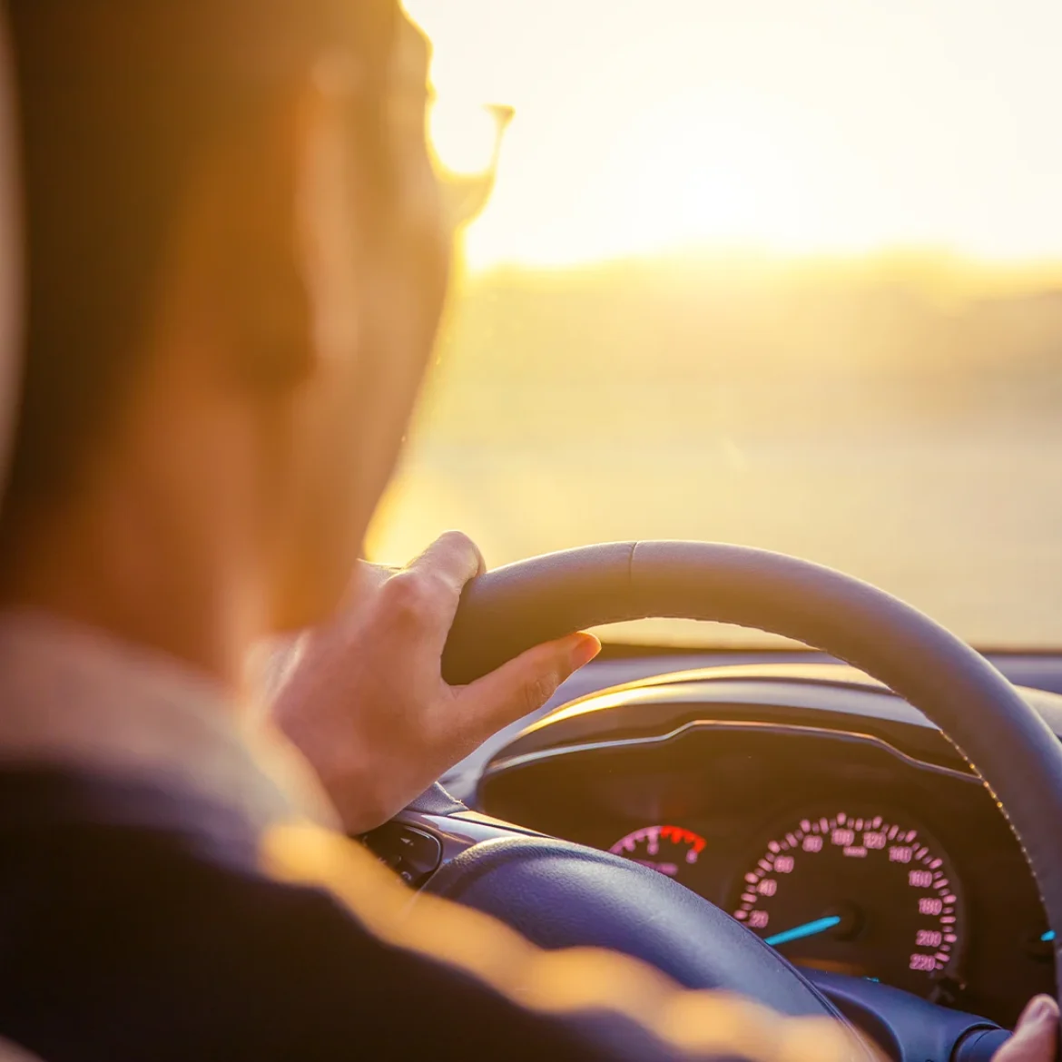 Man (30) opgepakt na achtervolging met vijfjarig kind in de auto