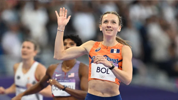 Femke Bol olympische spelen stem hoog geluid