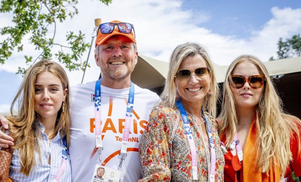 De Koninklijke familie op de Olympische Spelen bij de finale vrouwen mountainbike crosscountry