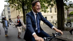 Thumbnail voor Jort Kelder doet boekje open over liefdesleven Mark Rutte in documentaire 'Rutte': 'Er zijn zeker wel vriendinnen geweest'