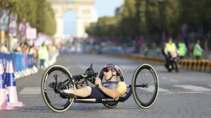 Thumbnail voor Wéér goud voor Nederland op de Paralympische Spelen: Jetze Plat wint opnieuw de triatlon