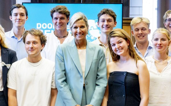 Koningin Máxima bij de workshop in Leiden