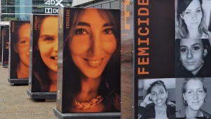 Thumbnail voor Expositie brengt femicide onder de aandacht: 'Het is geen 'familiedrama', het is vrouwenmoord'