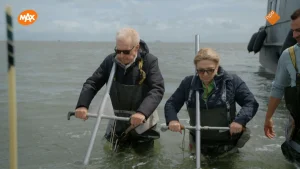 Thumbnail voor André van Duin houdt niet van kokkels vangen in 'Denkend aan Holland': 'Dit is het laatste seizoen, Janny'