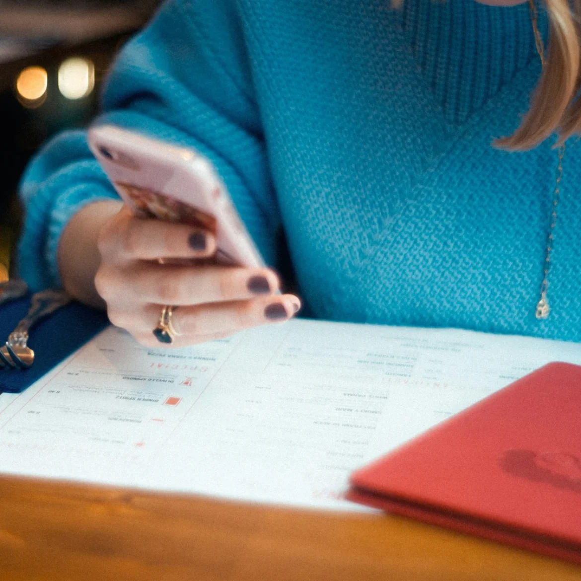 Eva: 'Ondanks al m'n zenuwen ging de date voorspoedig, tot we bij gang zeven aankwamen'