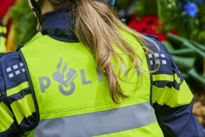 Thumbnail voor Politieagente uit Gorinchem verdacht van moordplan op echtgenoot, 'ook zoon erbij betrokken'