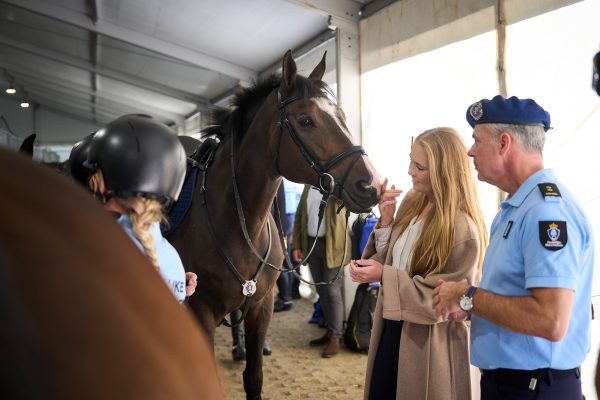 Prinses Amalia bij oefenen Prinsjesdag