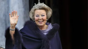 Thumbnail voor Koninklijke baan in de aanbieding: persoonlijke assistent prinses Beatrix gezocht (en dit krijg je ervoor betaald)