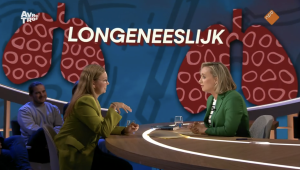 Thumbnail voor Eva Jinek geëmotioneerd na gesprek met ongeneeslijk zieke Eva (26): 'Ik ga jong overlijden, maar ben nog niet klaar met leven'