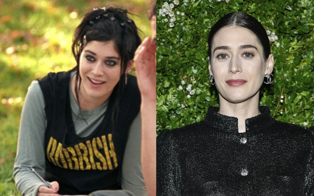 Lizzy Caplan mean girls