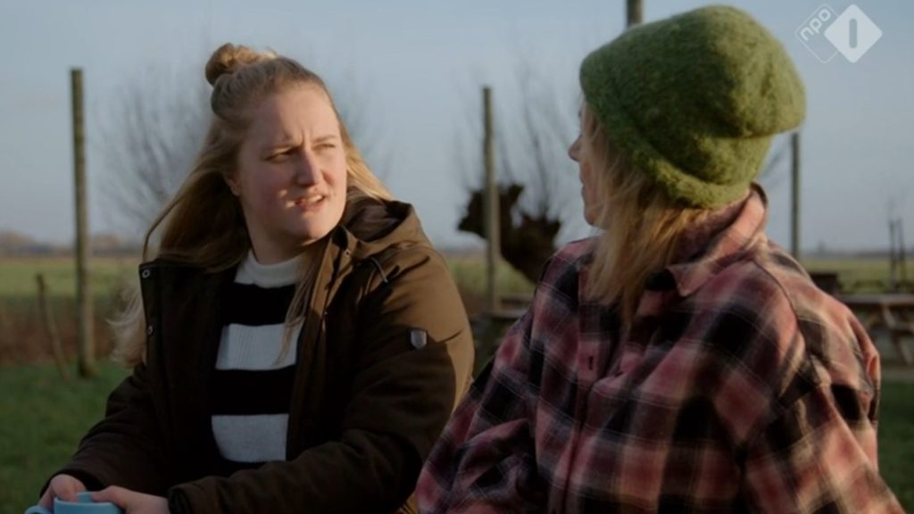 Petra vertelt over moeilijke tijd op de boerderij in 'Onze Boerderij'