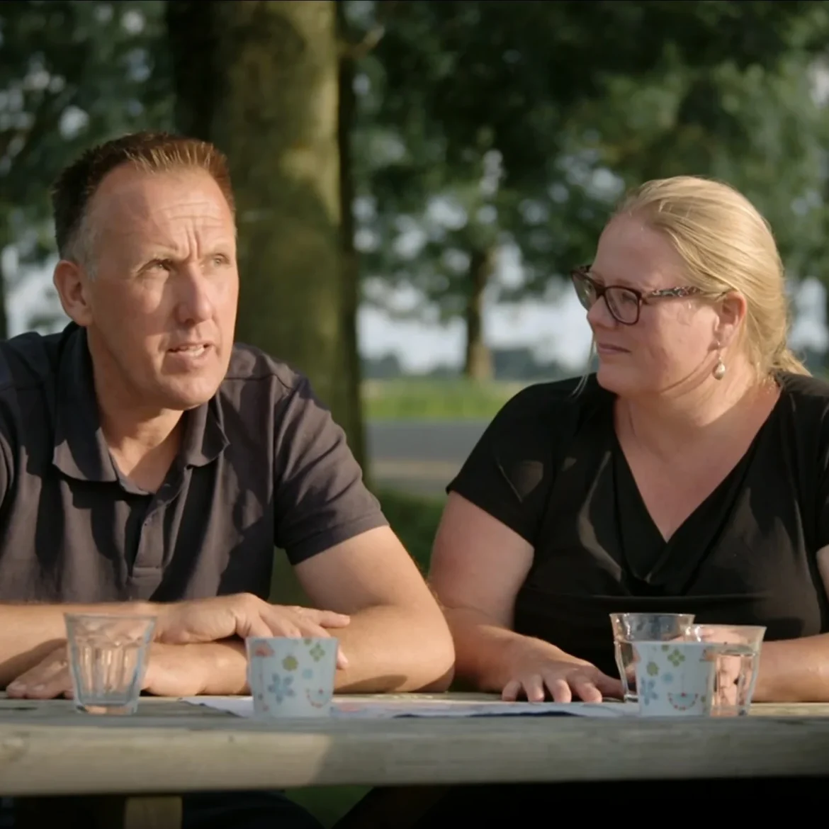 Arnold en Diana bouwen aan een gemeenschapsboerderij in 'Onze boerderij'