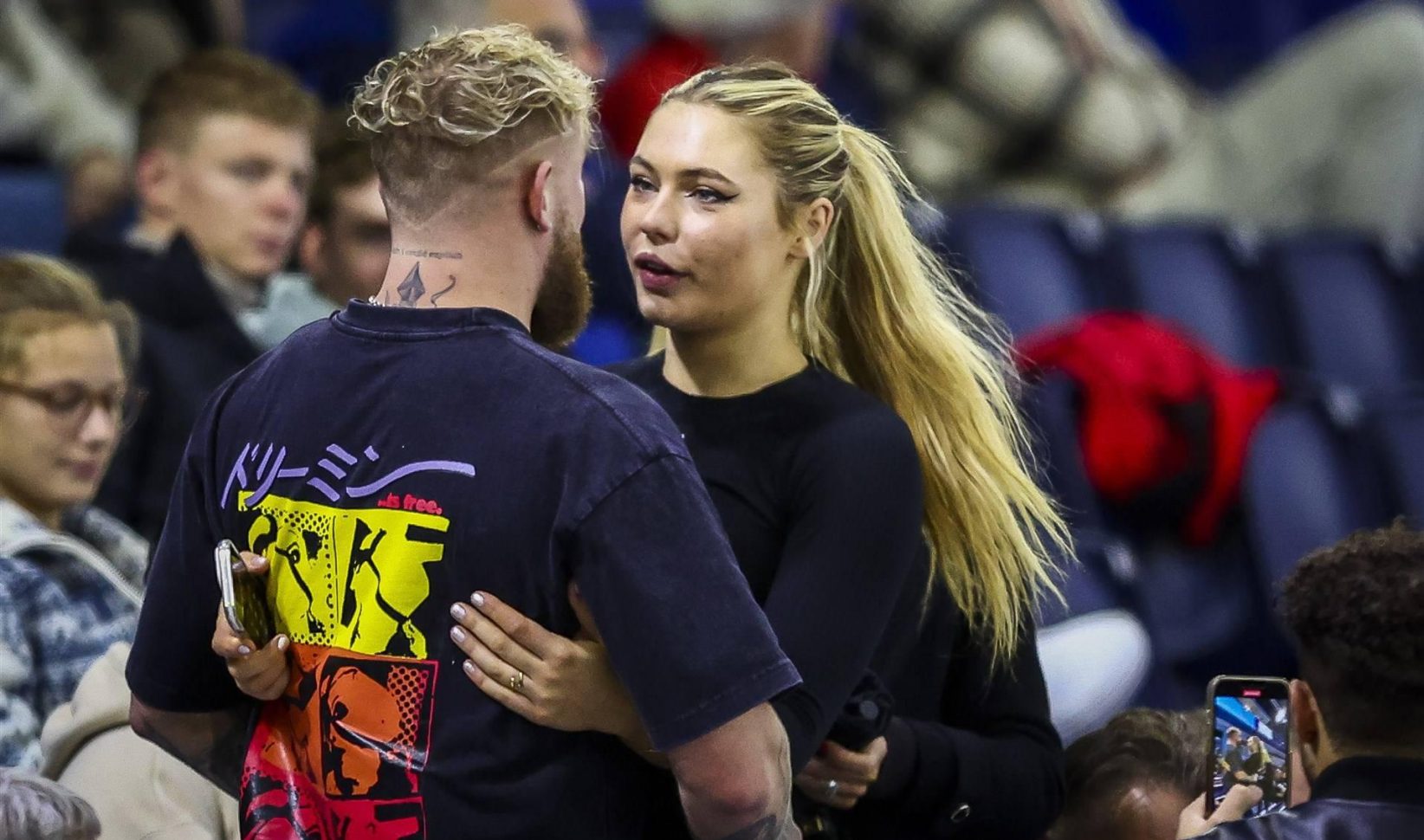 Jutta Leerdam vliegt met ouders naar Dallas voor gevecht Jake Paul