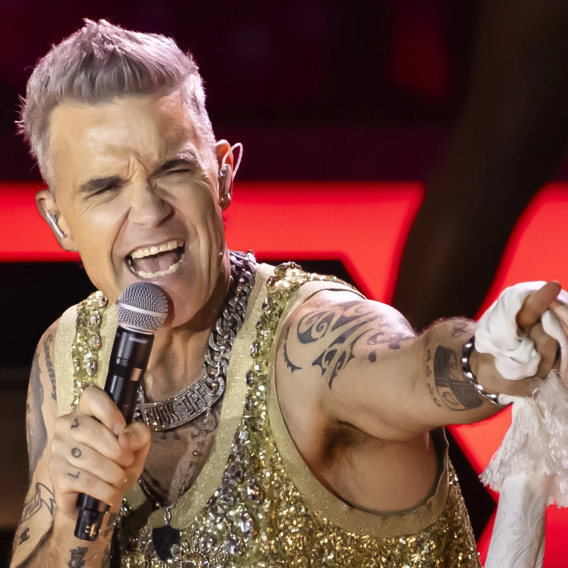 Robbie Willliams geeft extra concert in Amsterdam in juni