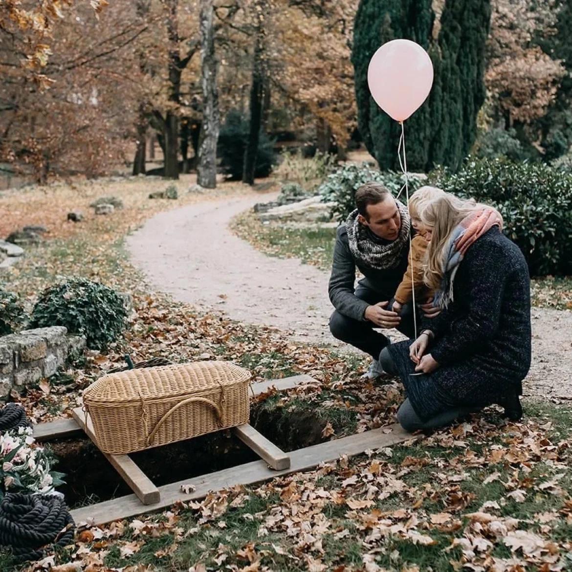 Stichting Rouwkost lanceert Parelkoffer voor ouders die baby of kind verliezen: 'Ik geloof dat er licht is ín de tunnel'