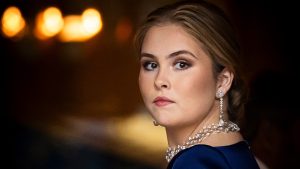 Thumbnail voor Justine Marcella schrijft boek over prinses Amalia: 'Er is niets normaal aan haar leven'