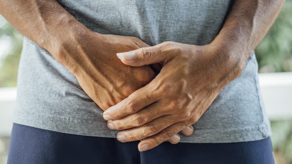 Check zijn zaakje: zo kun je als vrouw prostaat- en teelbalkanker herkennen