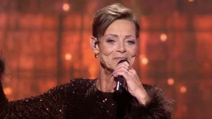 Thumbnail voor Postbode Gea zingt voor haar man in '3 Minutes of Fame: It's your lucky day': 'Gerrie is mijn steun en toeverlaat'