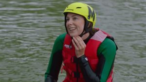 Thumbnail voor Marie valt met wakeboarden in 'De Verhulstjes': 'Ik ga door tot het lukt'