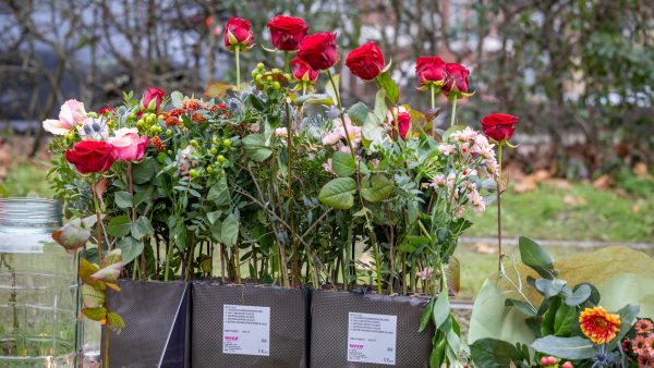 Buurt rouwt om door vuurwerk omgekomen Jack (14): 'Ik zei nog, voorzichtig jongen'