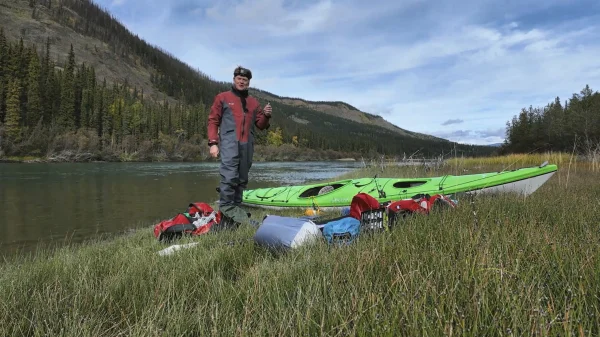 Beau van Erven Dorens kajakt in z'n eentje door Canada in 'Beau Solo': 'Ik weet niet wat ik nu moet doen'