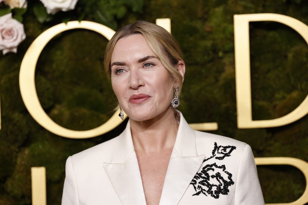 kate winslet golden globes.webp 