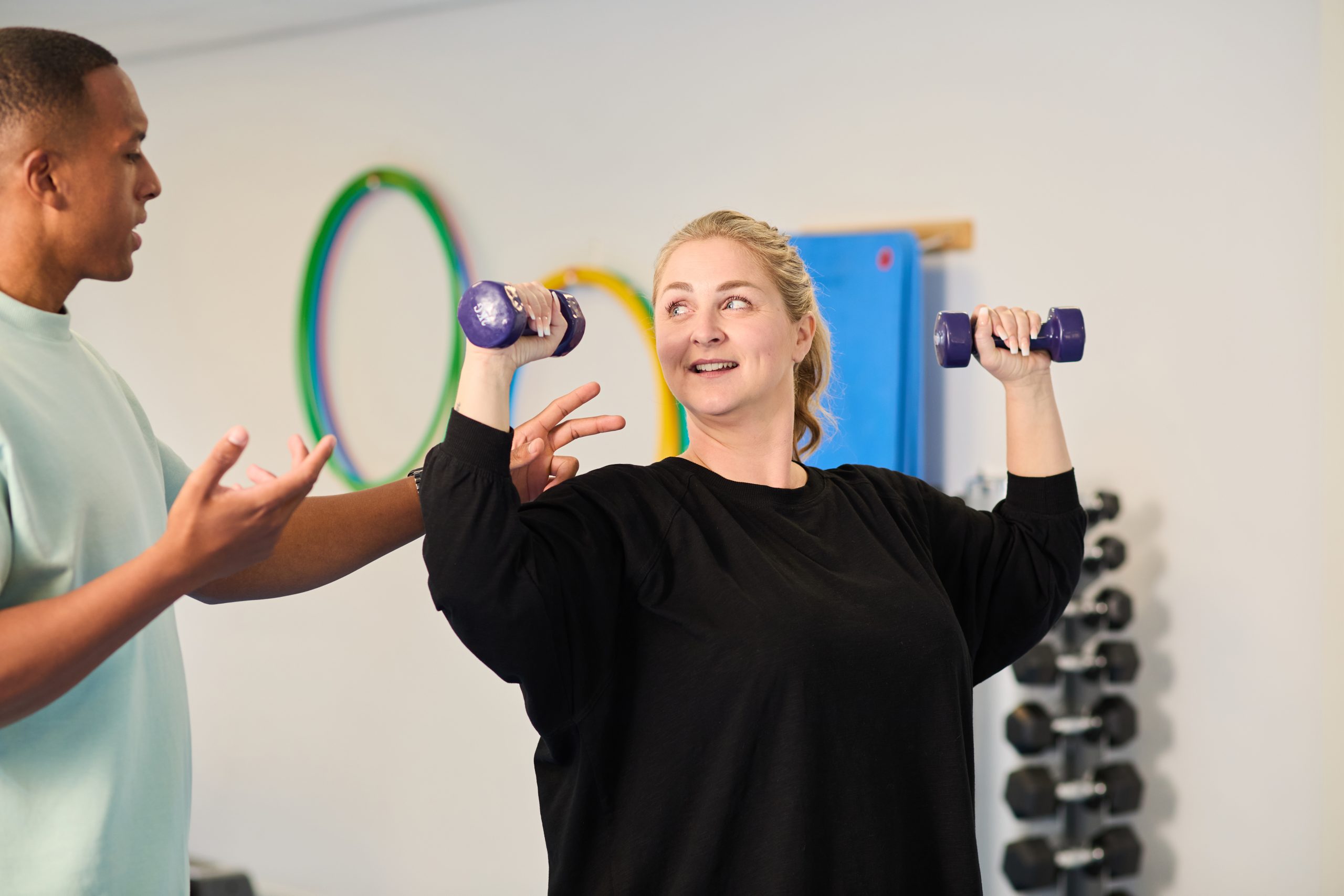 vrouw aan het sporten