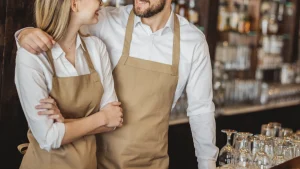 Thumbnail voor Corine (45): 'Hij bedroog me in ons eigen restaurant, met een medewerkster'