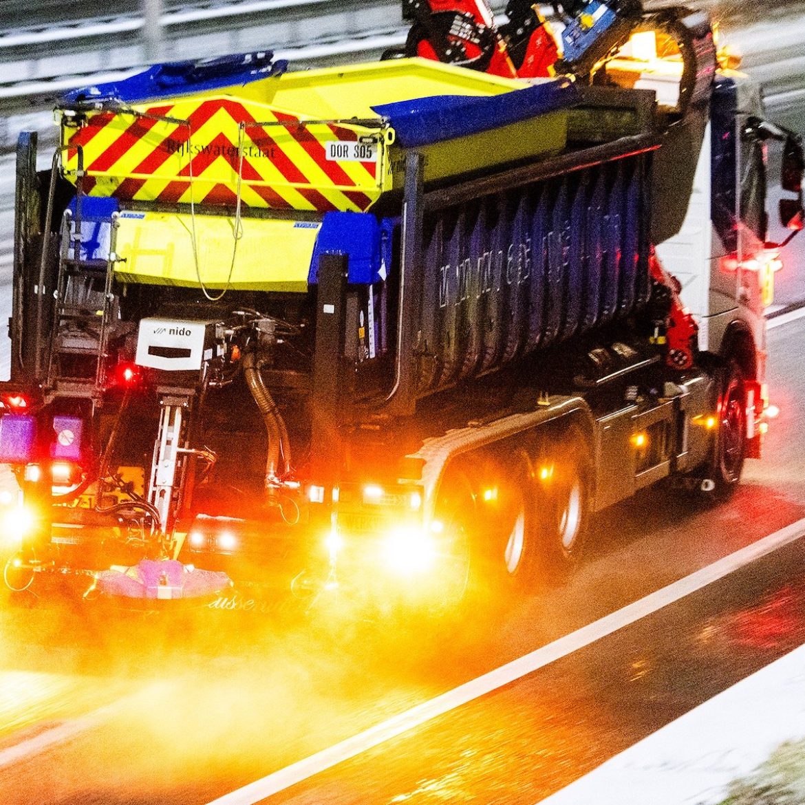 code geel vanwege gladheid op de weg