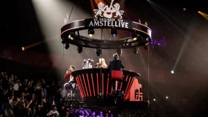 Thumbnail voor Vrienden van Amstel LIVE staat vrijdag stil bij overlijden Manuëla Kemp