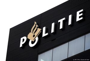 Thumbnail voor Politiebureau in Utrecht ontruimd vanwege 'verdachte situatie', vrouw aangehouden