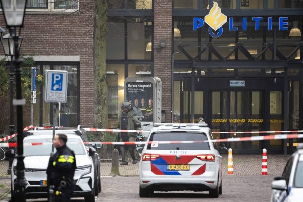 Gevaar geweken bij hoofdbureau politie Utrecht, gebouw gedeeltelijk vrijgegeven