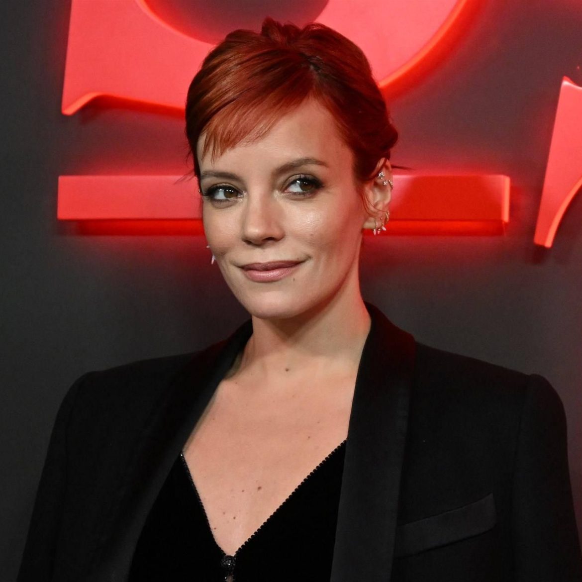 Lily Allen geeft toe: 'Ik werd een gemeen mens door drank en drugs'