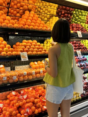 Thumbnail voor Aukje kan dure boodschappen niet betalen: 'Ik eet soms maar één maaltijd per dag'