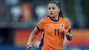 Thumbnail voor Lieke Martens deelt prachtige zwangerschapsfoto's