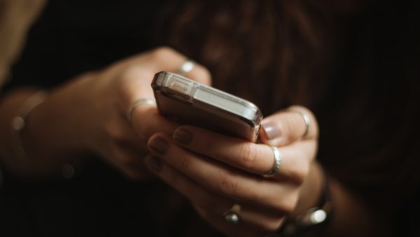 Marieke helpt knutselmoeder uit de brand en krijgt als bedankje een Tikkie: 'Ik geloofde mijn ogen niet'