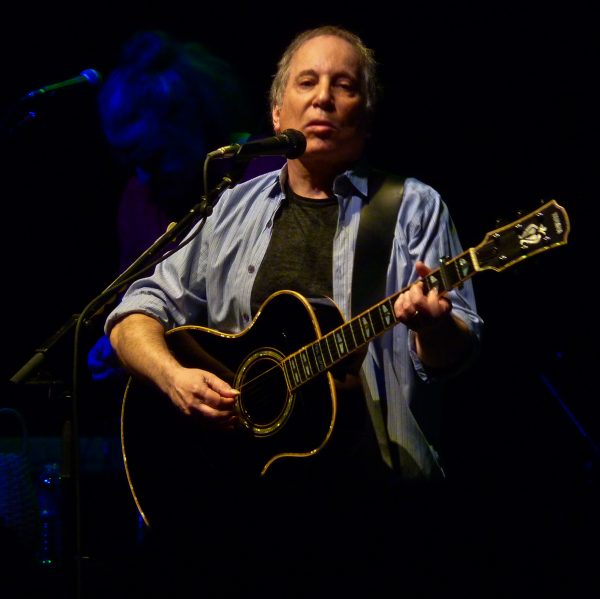 Onverwachte comeback: Paul Simon (83) keert na zeven jaar terug op het podium