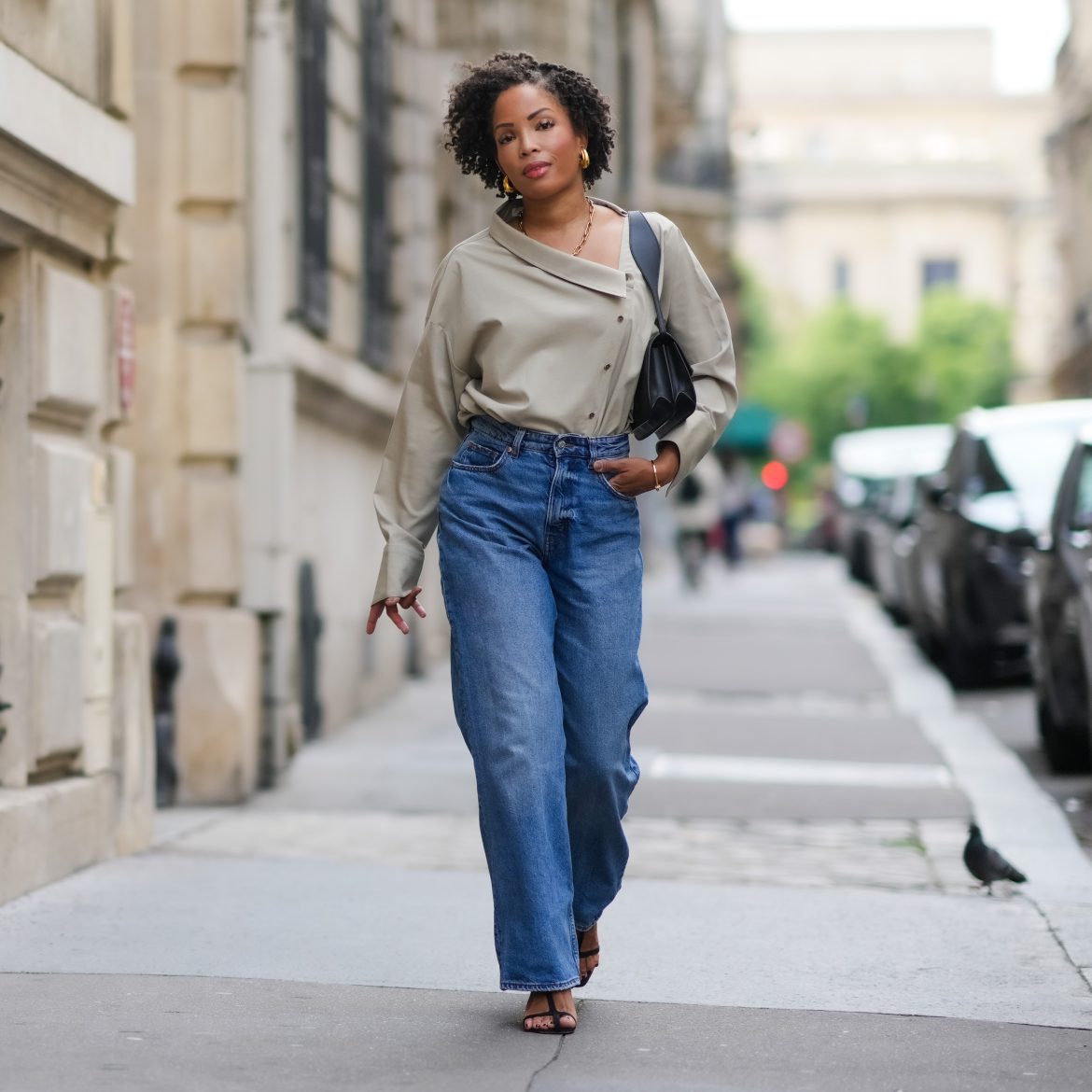 vrouw wide leg jeans streetstyle