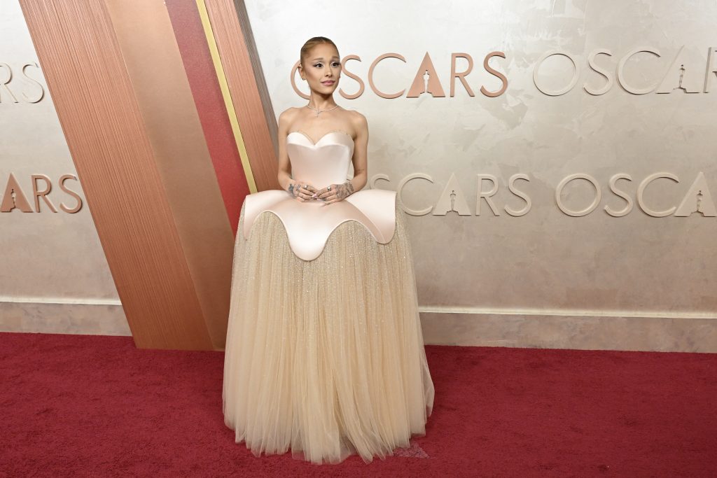 ariana grande oscars 2025