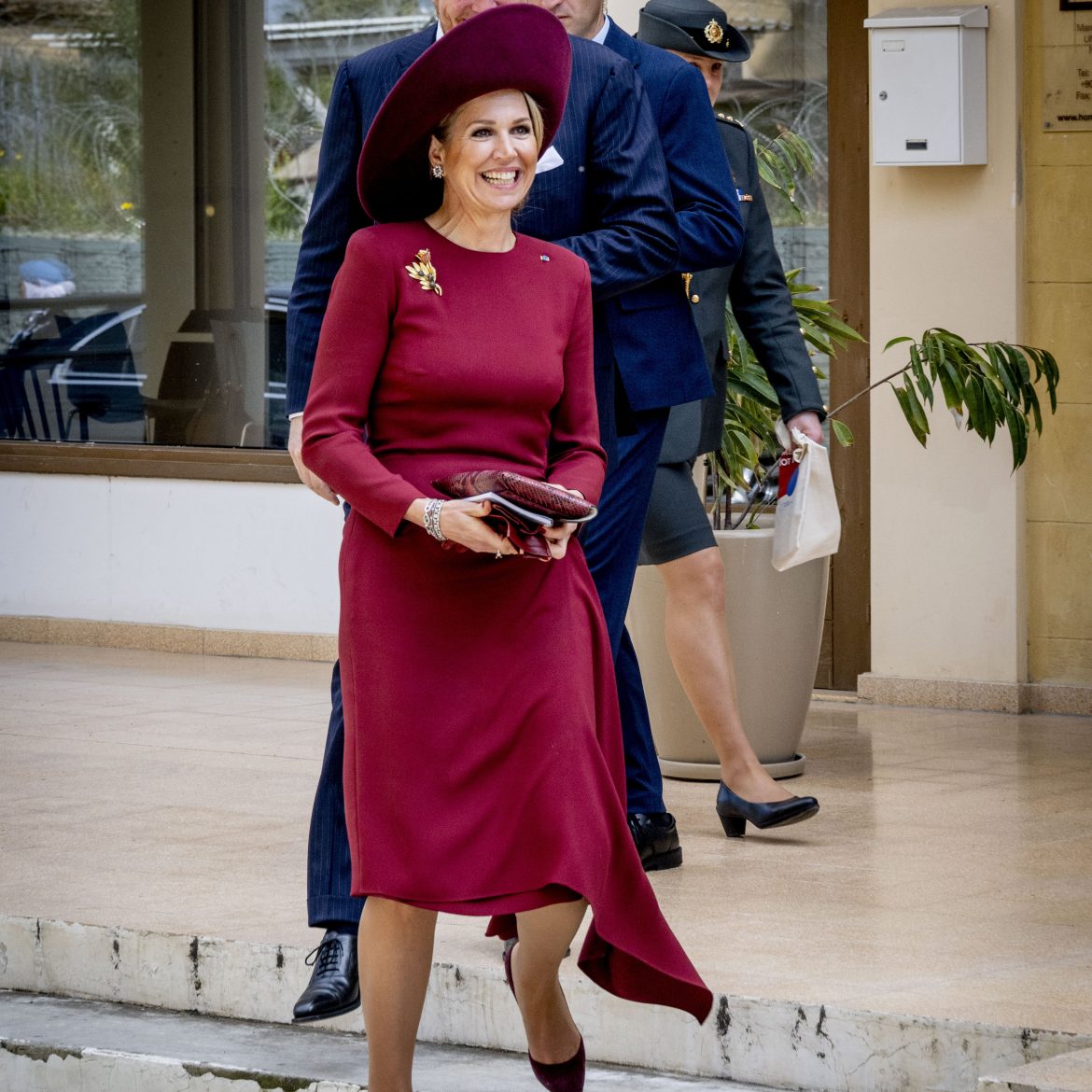 Máxima burgundy