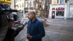 Thumbnail voor Drie verdachten aangehouden voor brand in Arnhem, politie gaat uit van brandstichting